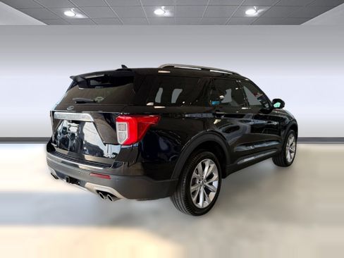 Used 2022 Ford Explorer Platinum w/ Equipment Group 601A AWD/4WD image 9