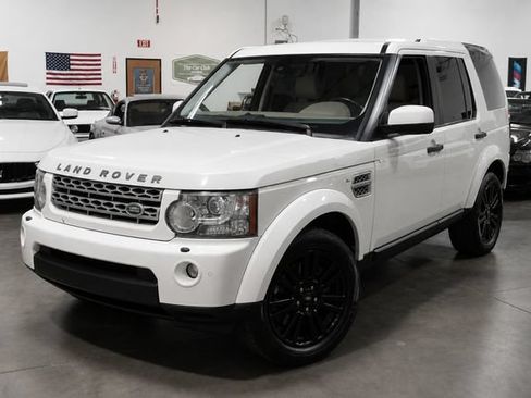 Used 2010 Land Rover LR4 HSE LUX AWD/4WD image 2