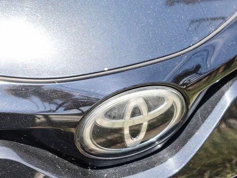 Used 2020 Toyota C-HR XLE FWD image 5