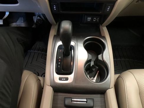 Used 2017 Honda Ridgeline RTL-T image 20