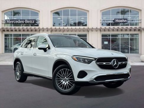 Used 2026 Mercedes-Benz GLC 300 image 1