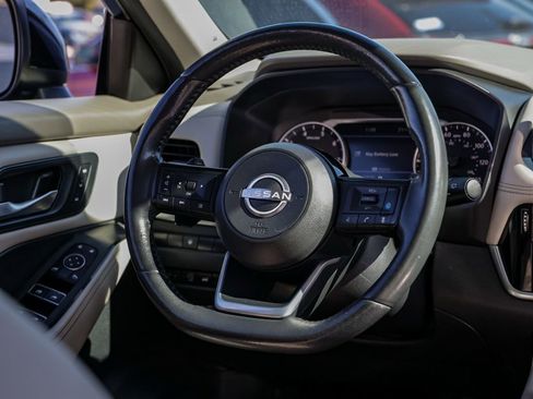 Used 2023 Nissan Rogue SL w/ SL Premium Package image 28