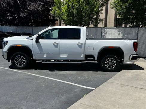 Used 2024 GMC Sierra 2500 SLE w/ SLE Convenience Package AWD/4WD image 4