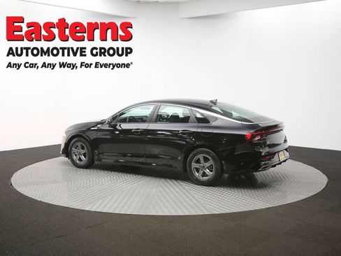 Used 2024 Nissan Sentra SV image 62