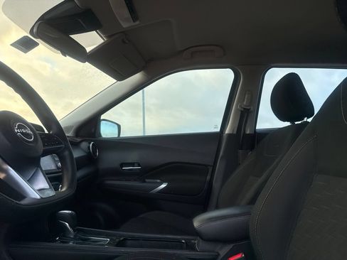Used 2023 Nissan Kicks SV FWD image 33