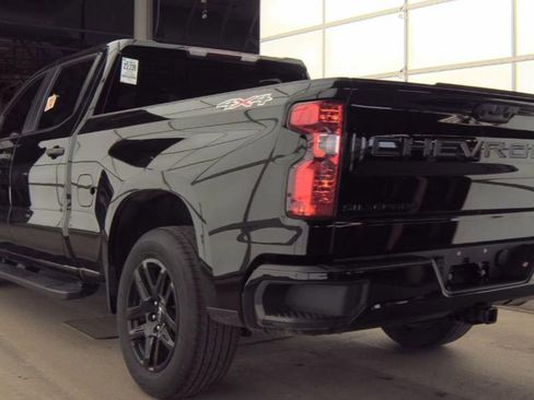 Used 2024 Chevrolet Silverado 1500 Custom w/ LPO, Dark Essentials Package AWD/4WD image 4