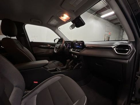 Certified 2025 Chevrolet TrailBlazer LT AWD/4WD image 26