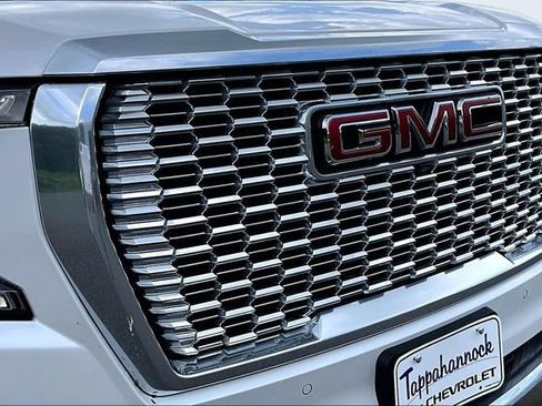 Used 2023 GMC Yukon Denali w/ Denali Reserve Package AWD/4WD image 32