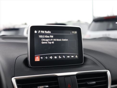 Used 2015 MAZDA MAZDA3 i Touring image 16