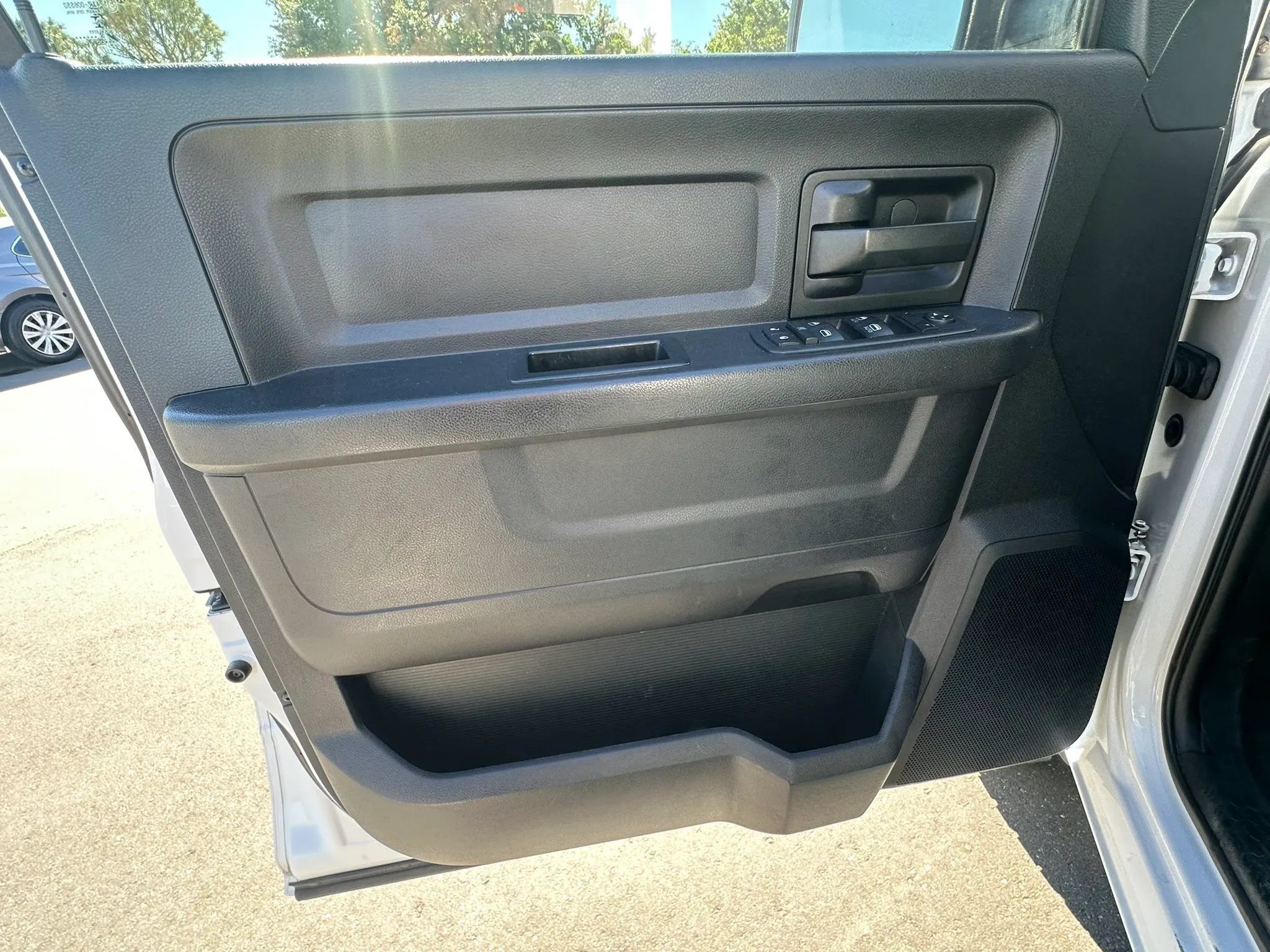 Used 2017 RAM 1500 Tradesman w/ Popular Equipment Group AWD/4WD image 29