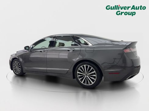 Used 2017 Lincoln MKZ Select w/ Select Plus Package FWD image 4