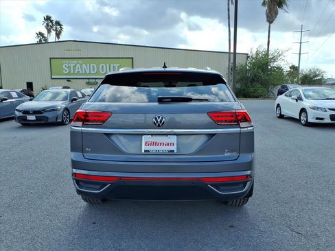 Used 2023 Volkswagen Atlas Cross Sport SE image 7