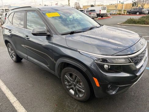 Used 2021 Kia Seltos S image 1