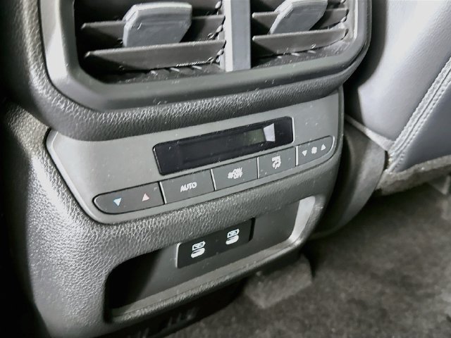 Used 2026 Honda Pilot EX-L image 11