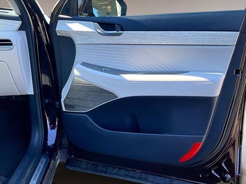 Used 2023 Hyundai Palisade Calligraphy w/ Cargo Package image 29