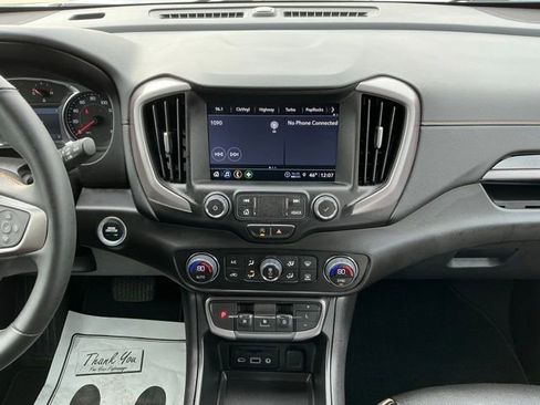 Used 2024 GMC Terrain AT4 image 25