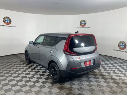 Used 2022 Kia Soul LX w/ Technology Package image 17