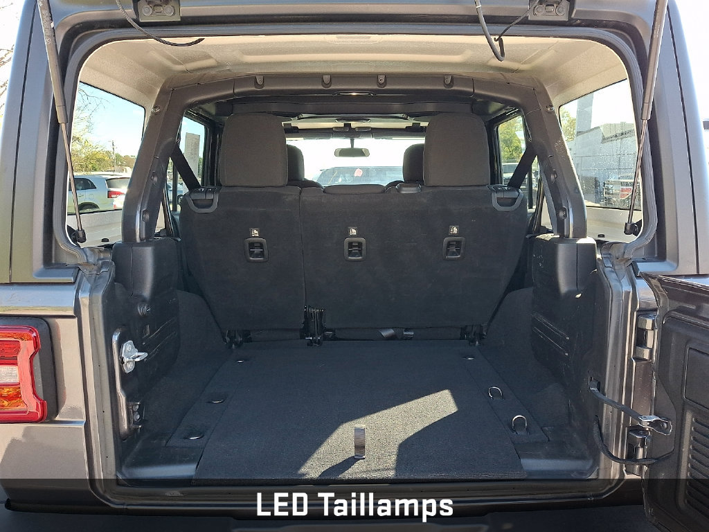 Used 2018 Jeep Wrangler Unlimited Sport S AWD/4WD image 35