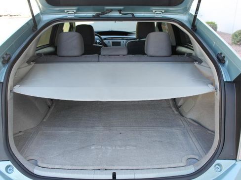 Used 2015 Toyota Prius Two FWD image 15