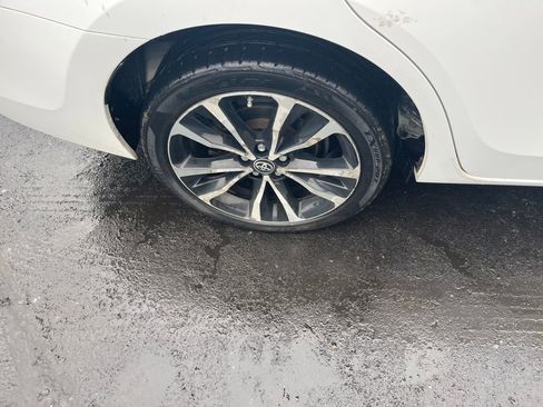 Used 2017 Toyota Corolla SE image 28