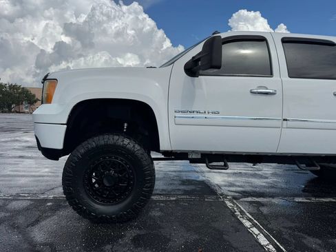Used 2012 GMC Sierra 2500 Denali AWD/4WD image 10