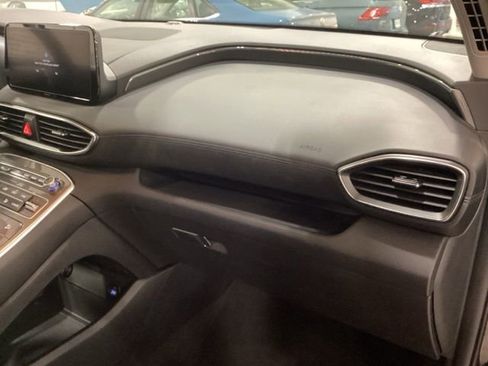 Used 2023 Hyundai Santa Fe SEL image 16