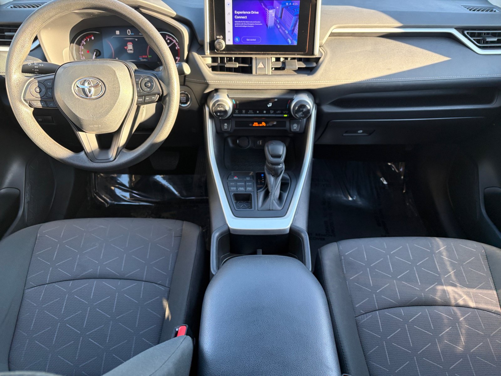 Used 2024 Toyota RAV4 XLE AWD/4WD image 24
