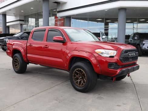 Used 2023 Toyota Tacoma SR AWD/4WD image 8