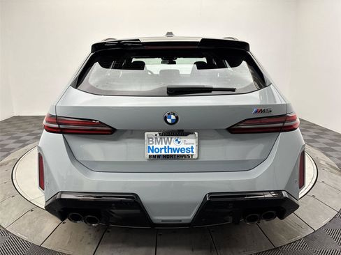 New 2027 BMW M5 Touring AWD/4WD image 15