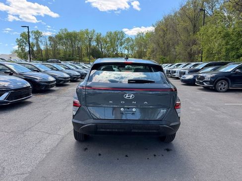 Used 2026 Hyundai Kona SE AWD/4WD image 4