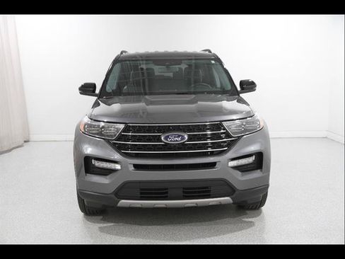 Certified 2024 Ford Explorer XLT w/ Equipment Group 202A AWD/4WD image 2