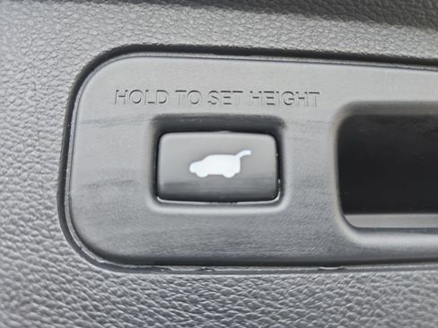 Used 2025 Honda Odyssey Touring image 34