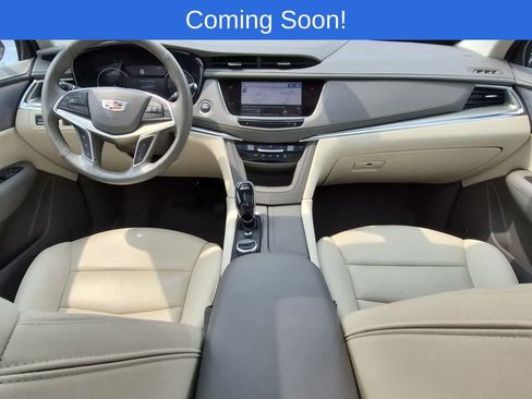 Used 2024 Cadillac XT5 Premium Luxury w/ LPO, Floor Liner Package AWD/4WD image 15