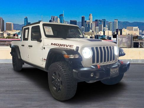 Used 2021 Jeep Gladiator Mojave w/ Trailer Tow Package image 3
