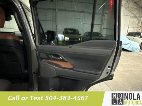 Used 2024 Lexus GX 550 w/ Accessory Package (2T) AWD/4WD image 27