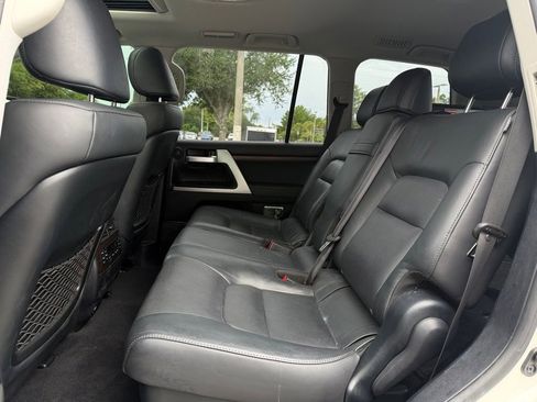 Used 2019 Toyota Land Cruiser w/ Four Season Floor Mat Package AWD/4WD image 11
