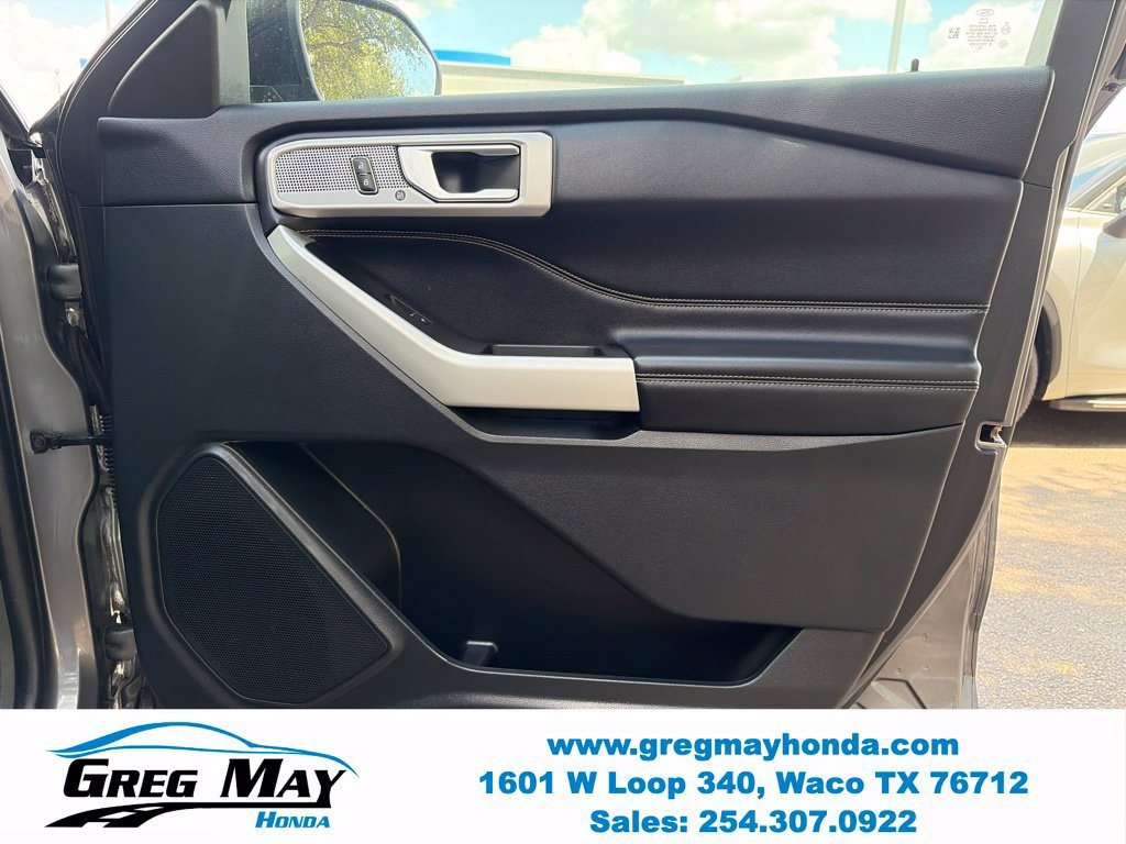 Used 2021 Ford Explorer Limited w/ Equipment Group 301A RWD image 12