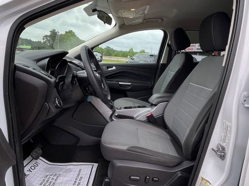 Used 2015 Ford Escape SE FWD image 17