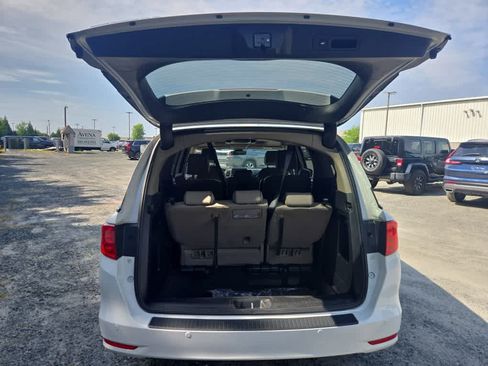 Used 2023 Honda Odyssey Elite image 10
