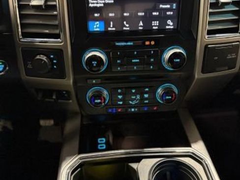 Used 2017 Ford F250 Platinum w/ Platinum Ultimate Package image 31