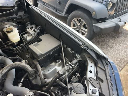 Used 2024 Toyota Tacoma TRD Off-Road w/ TRD Off Road Upgrade Package AWD/4WD image 14