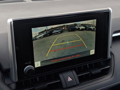 Used 2024 Toyota RAV4 XLE image 18