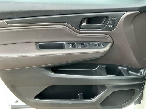 Used 2018 Honda Odyssey Touring image 23