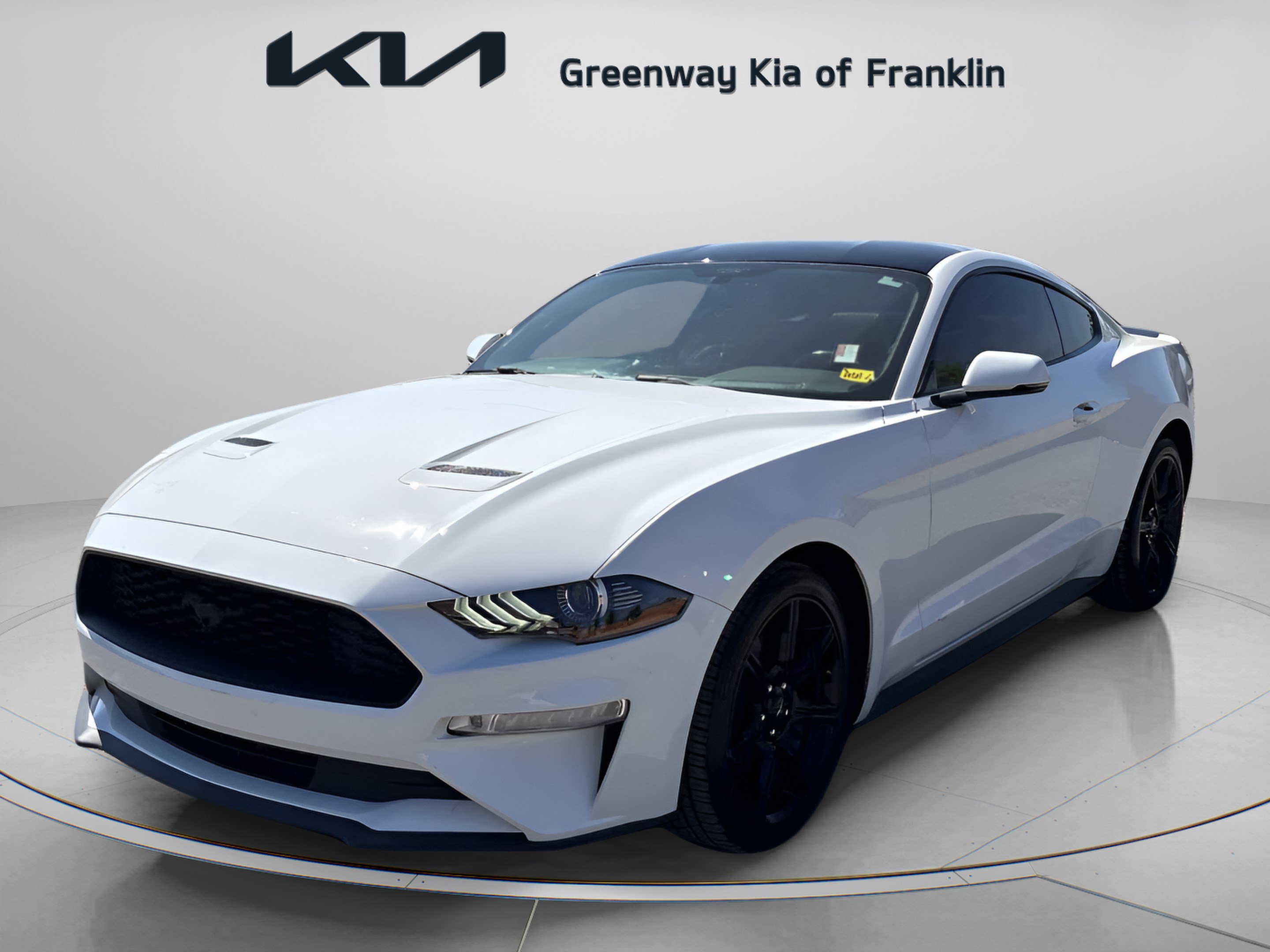 Used 2020 Ford Mustang Premium w/ Black Accent Package RWD image 4