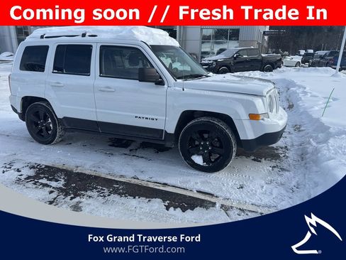 Used 2014 Jeep Patriot Sport w/ Power Value Group image 1