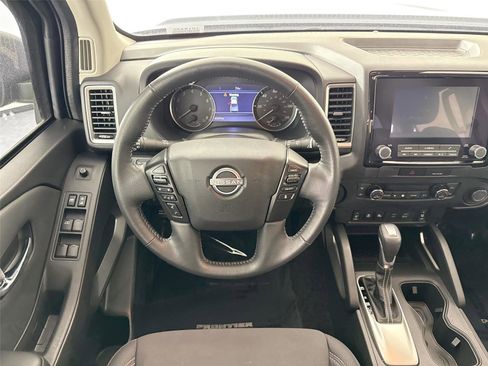 Used 2023 Nissan Frontier SV w/ SV Convenience Package image 31