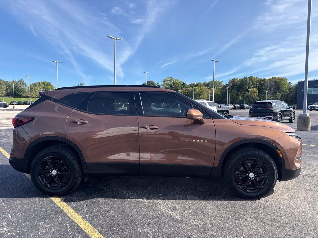 Certified 2023 Chevrolet Blazer LT w/ Convenience Package AWD/4WD image 18