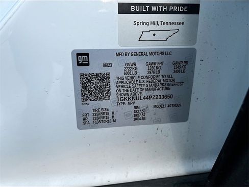 Used 2023 GMC Acadia SLT image 36