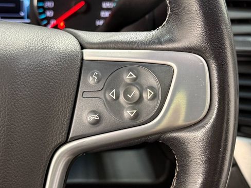 Used 2020 GMC Yukon XL SLT w/ Premium Edition AWD/4WD image 19
