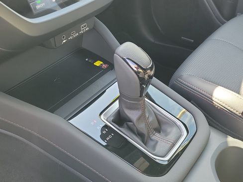 Certified 2025 Subaru Forester Touring AWD/4WD image 28